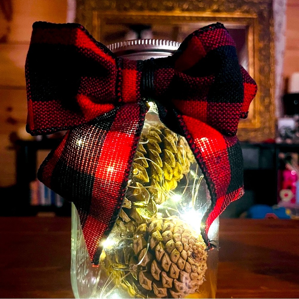 New* Rustic Farmhouse Decor Pinecone FairyLight Mason Jar Buffalo Plaid - Picture 1 of 12